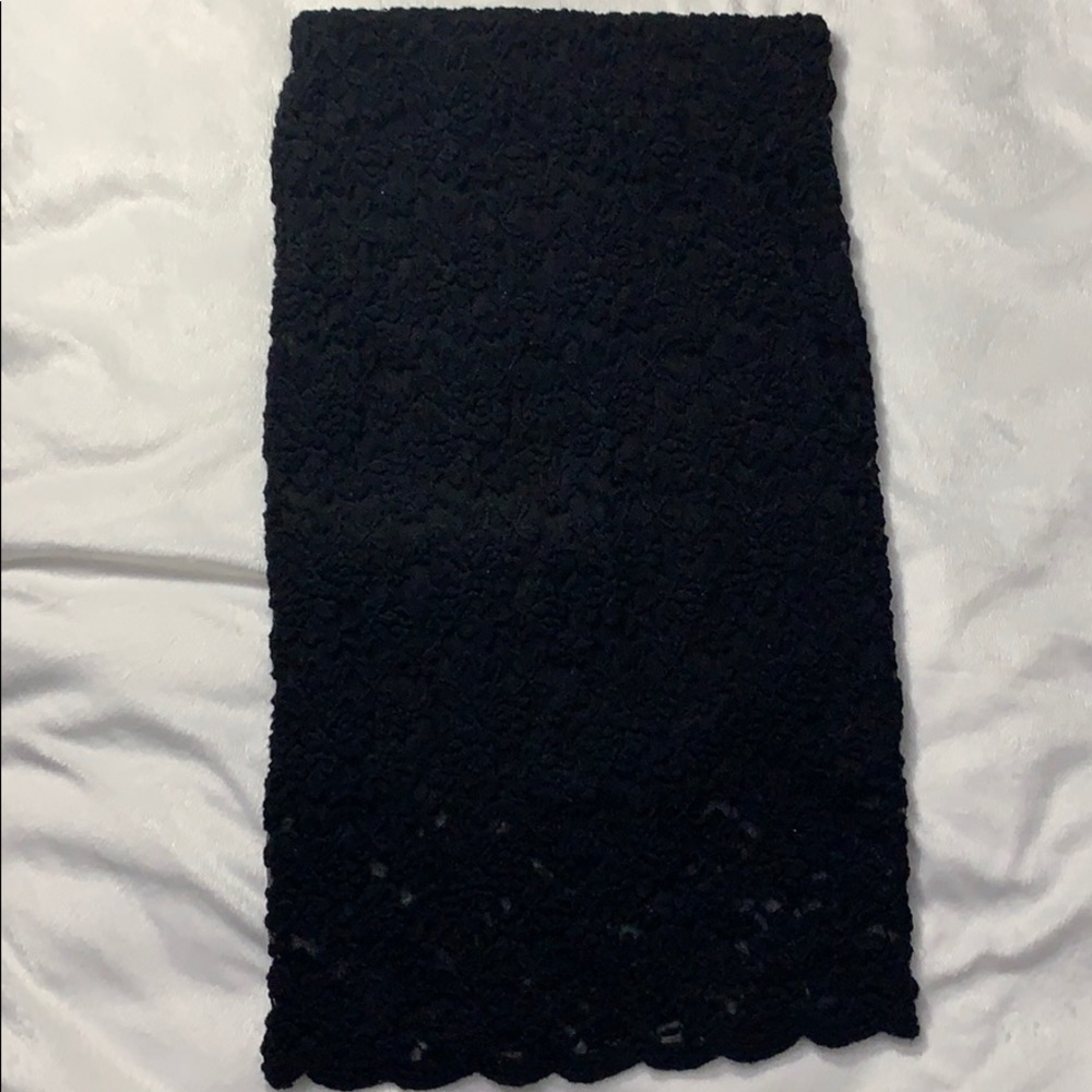 Lace skirt
